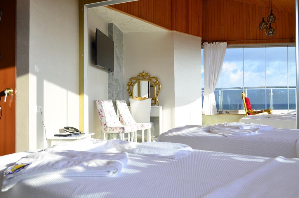 Alev Palace Otel Arsuz Zimmer foto