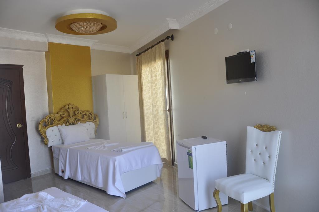 Alev Palace Otel Arsuz Zimmer foto