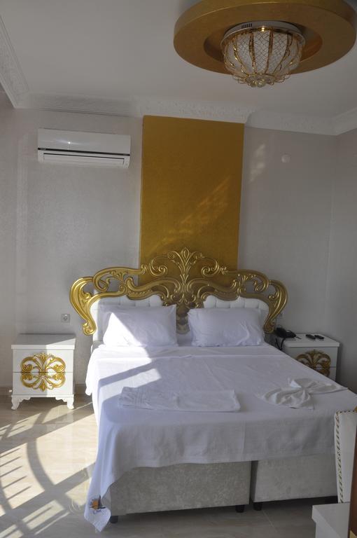 Alev Palace Otel Arsuz Zimmer foto